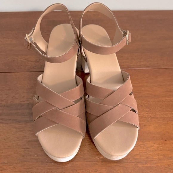 LOFT Shoes - Loft Strappy Leather Clog Sandals - New without tags!